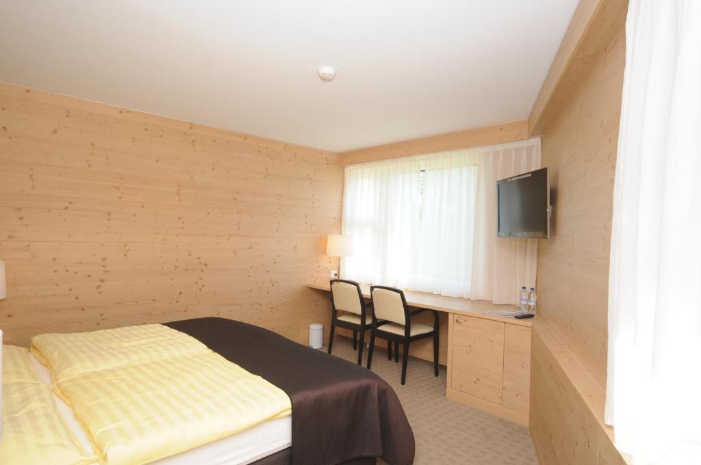 Hotel Twannberg Neuchatel Room photo